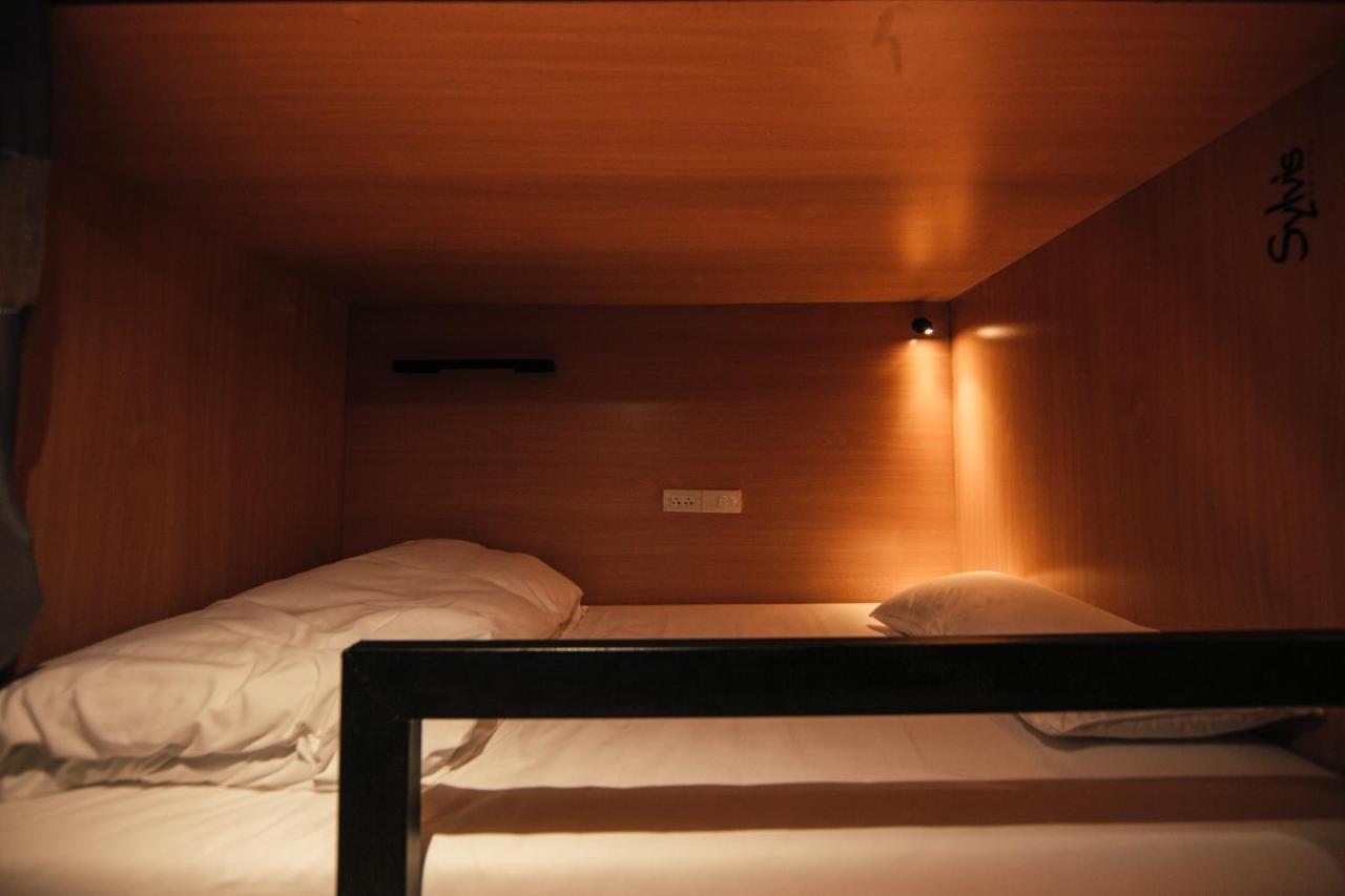 Sylvis Hostel Chiangmai チエンマイ エクステリア 写真